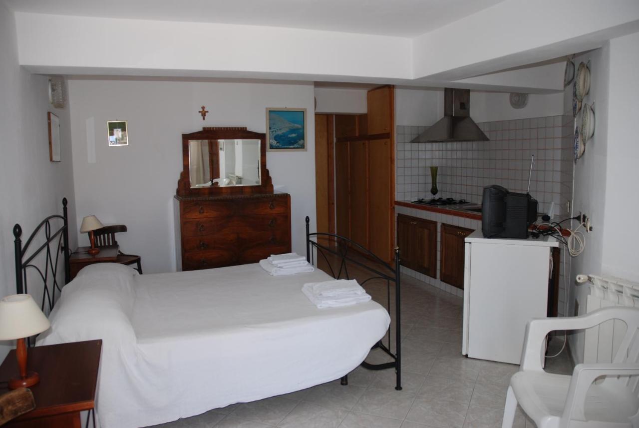 Case Vacanze La Cernia Bruna Isola di Ustica Dış mekan fotoğraf