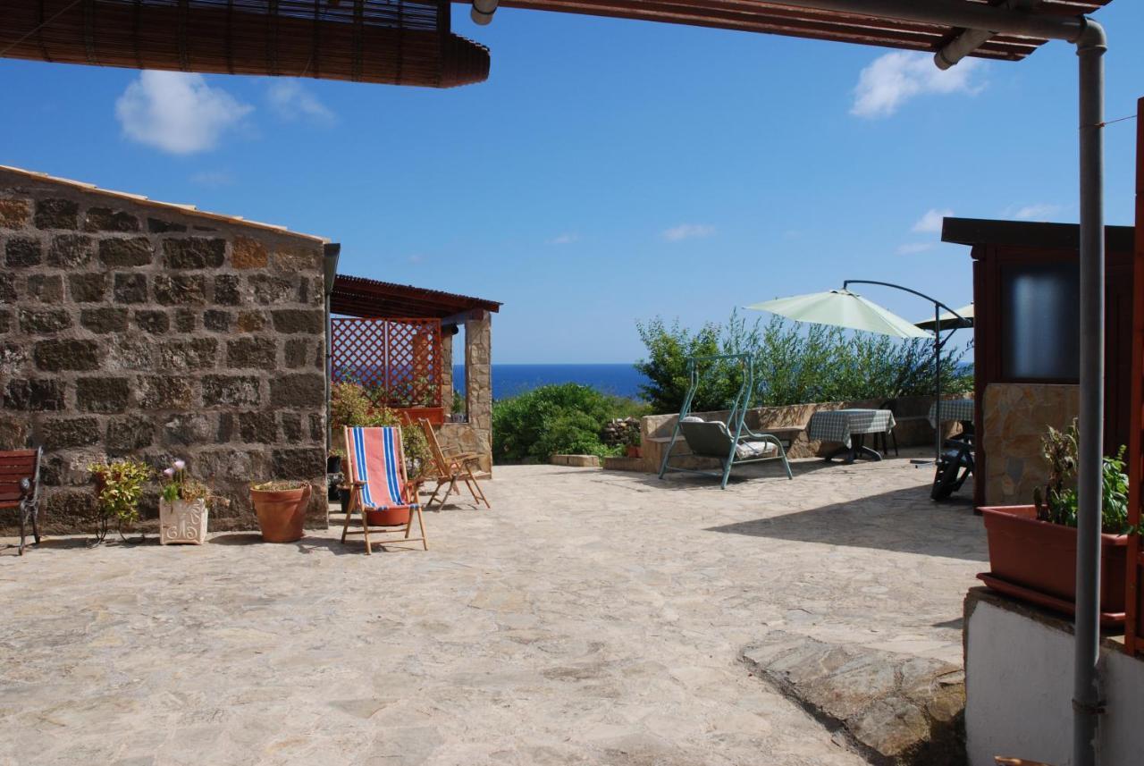 Case Vacanze La Cernia Bruna Isola di Ustica Dış mekan fotoğraf