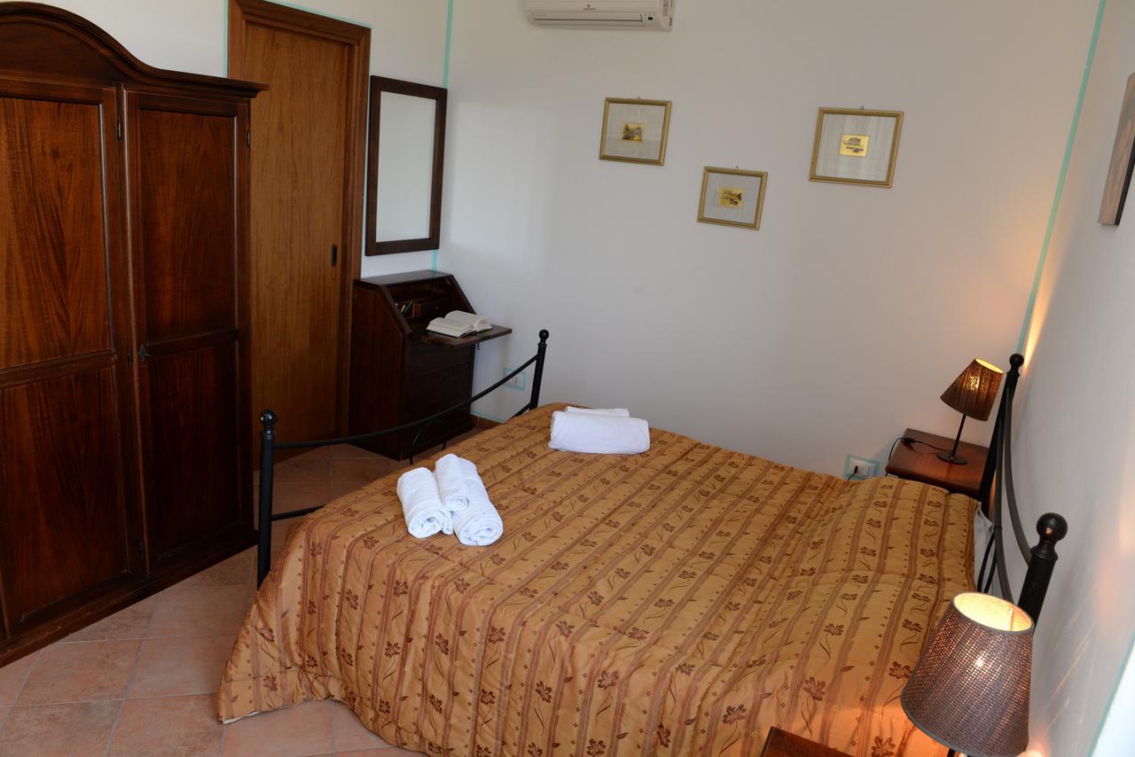 Case Vacanze La Cernia Bruna Isola di Ustica Dış mekan fotoğraf